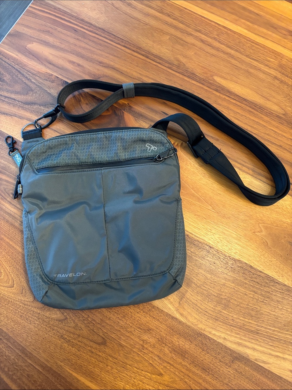 Travelon Gray Crossbody RFID Travel Purse